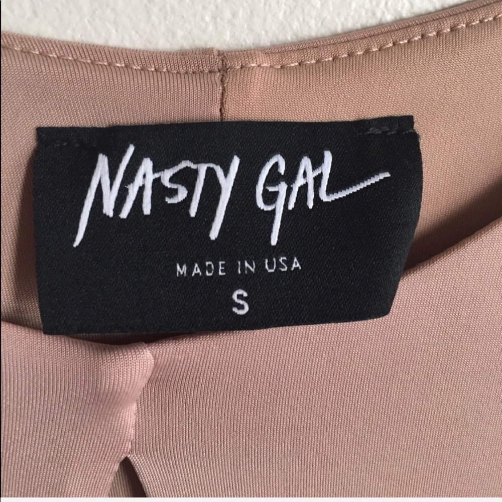 Nasty Gal Nude Keyhole Body Con Midi - Picture 4 of 8